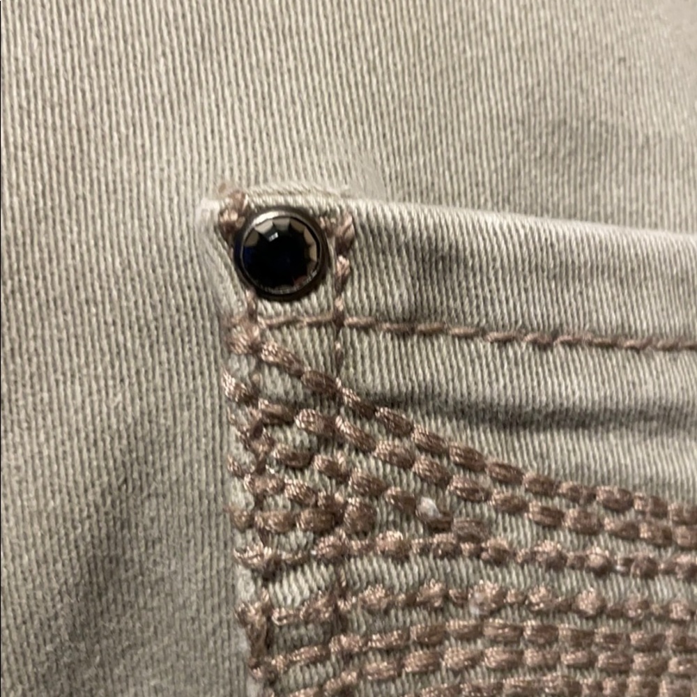 Jeans - Picture 5 of 5